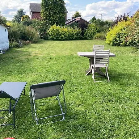 Maison Tres Confortable * Quevaucamps